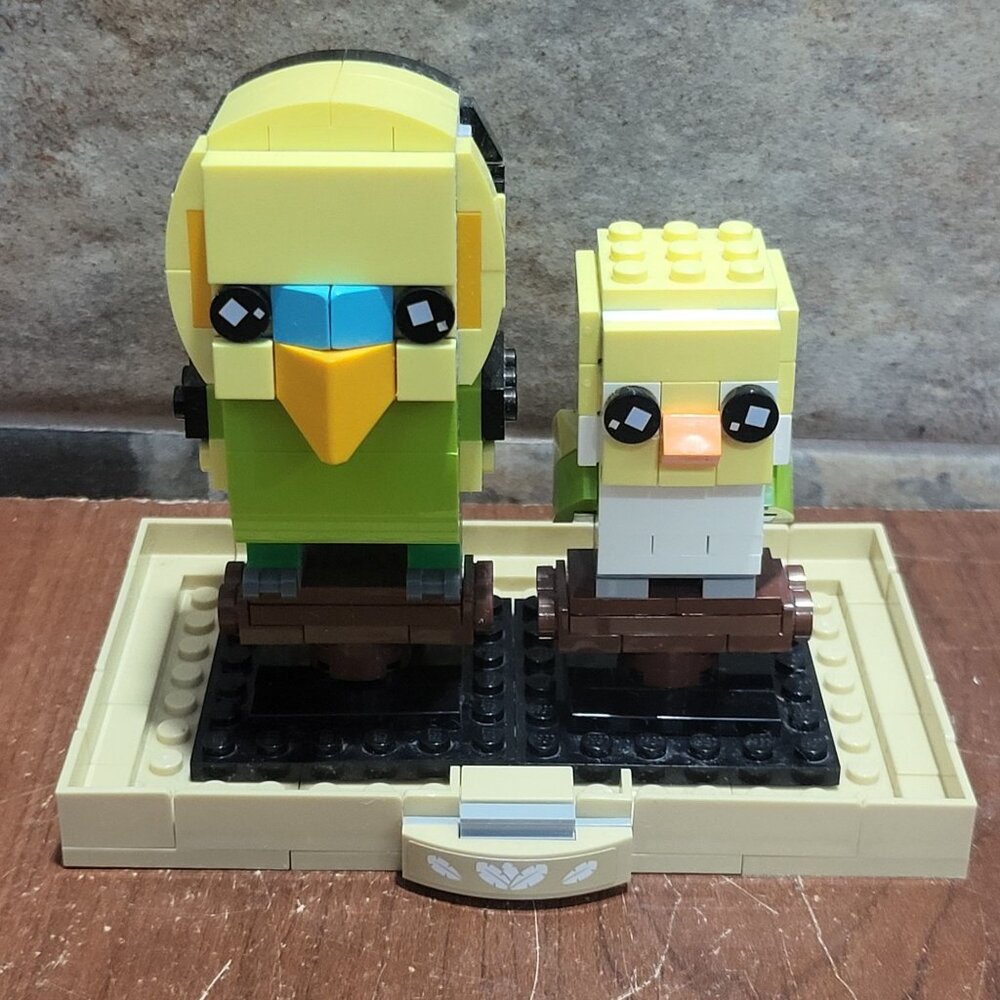 LEGO BrickHeadz Budgie 2021 Set 40443 Two Brick Built Birds Budgie and Chick